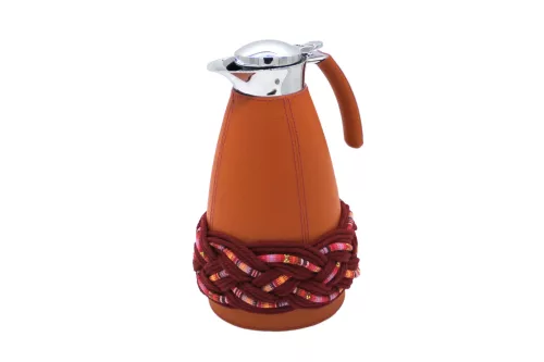 Jessica-Cohen-Petite-maroquinerie-Carafe-isotherme4